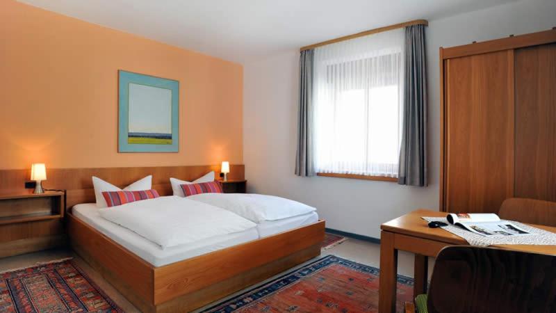Hotel Restaurant Onkel-Otto Pommern ภายนอก รูปภาพ