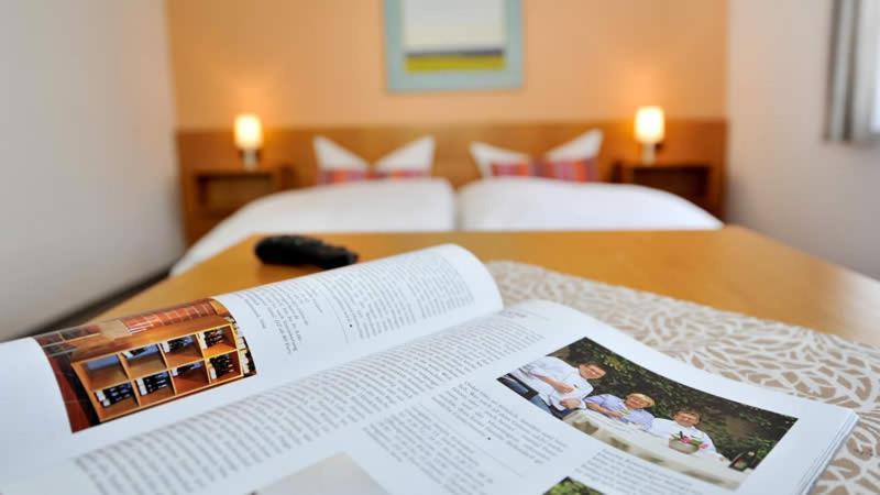 Hotel Restaurant Onkel-Otto Pommern ภายนอก รูปภาพ